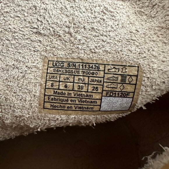 UGG Women's Kingsburg Leopard Boots 8 - Picture 7 of 9